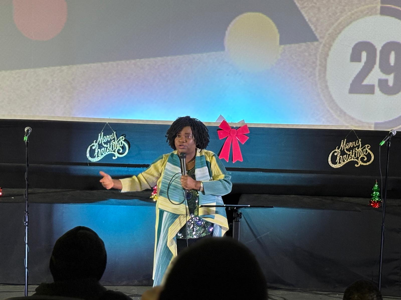 ronke-taiwo-holding-microphone